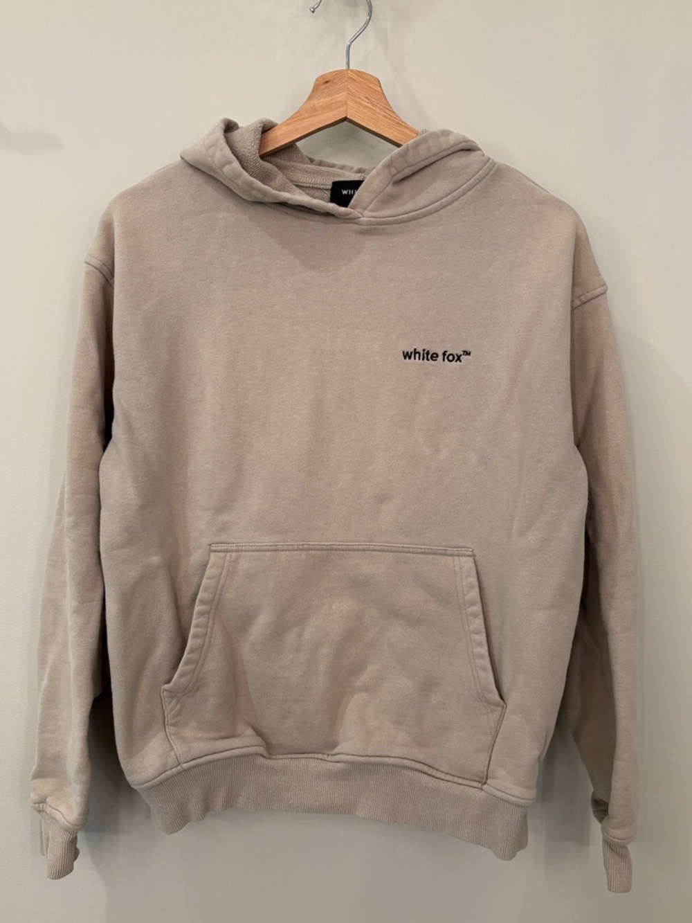 White Fox Boutique hoodie sweatshirt s/m